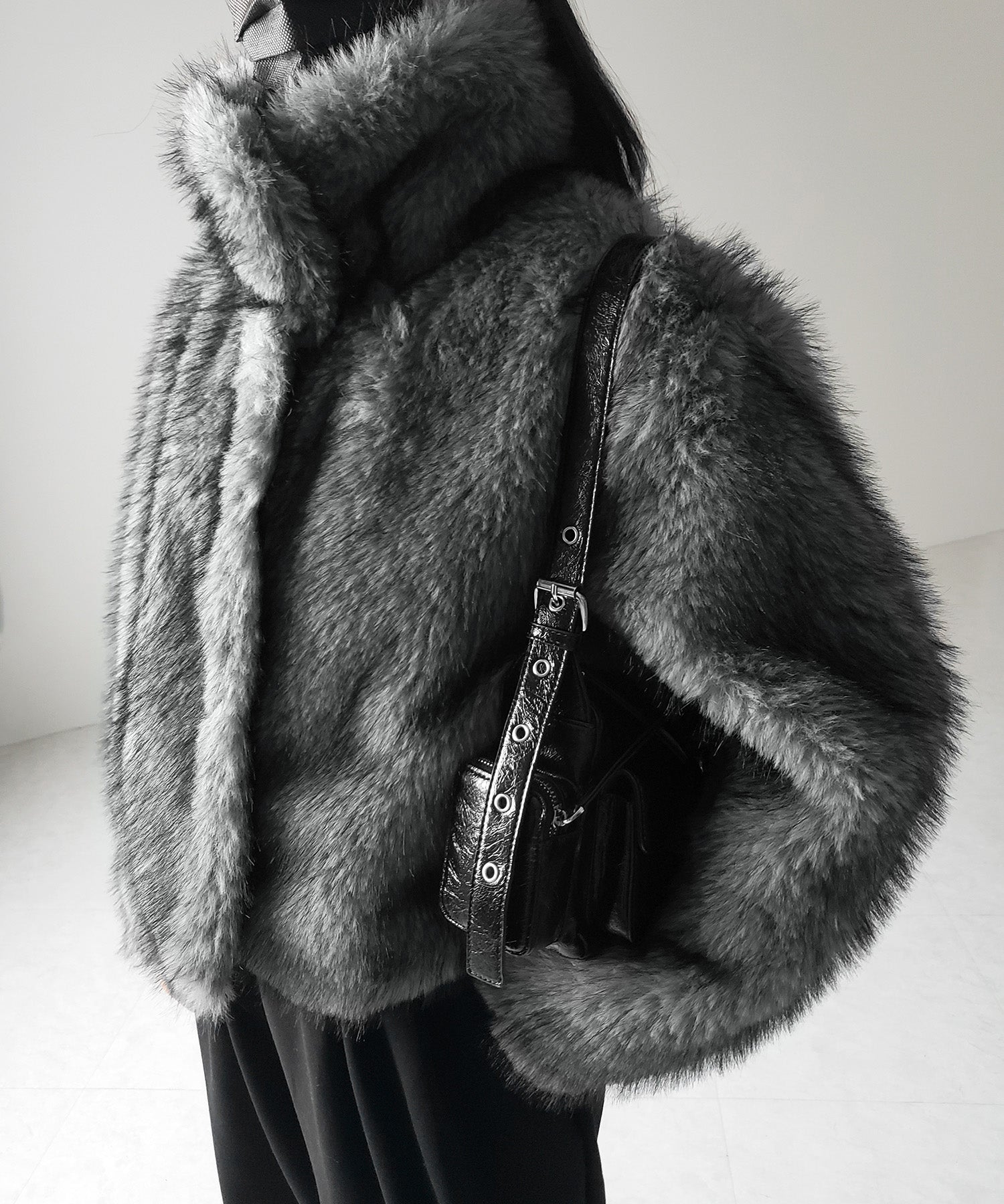 スタンドカラーミックスファーショートコート ／ stand-collar mix fur short coat