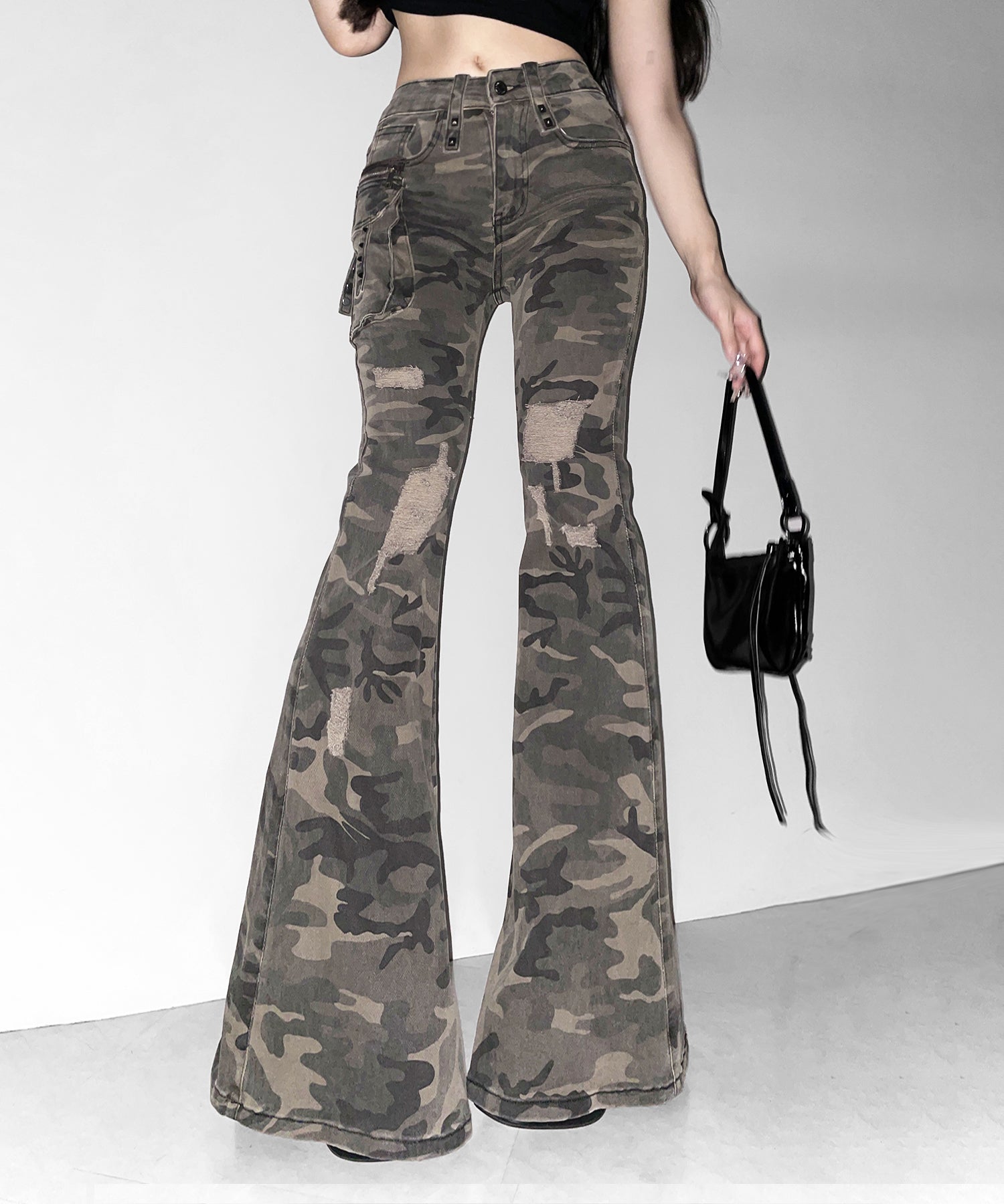 ヴィンテージカモフラ迷彩ダメージフレアデニムパンツ ／ vintage camouflage damage flared denim pants