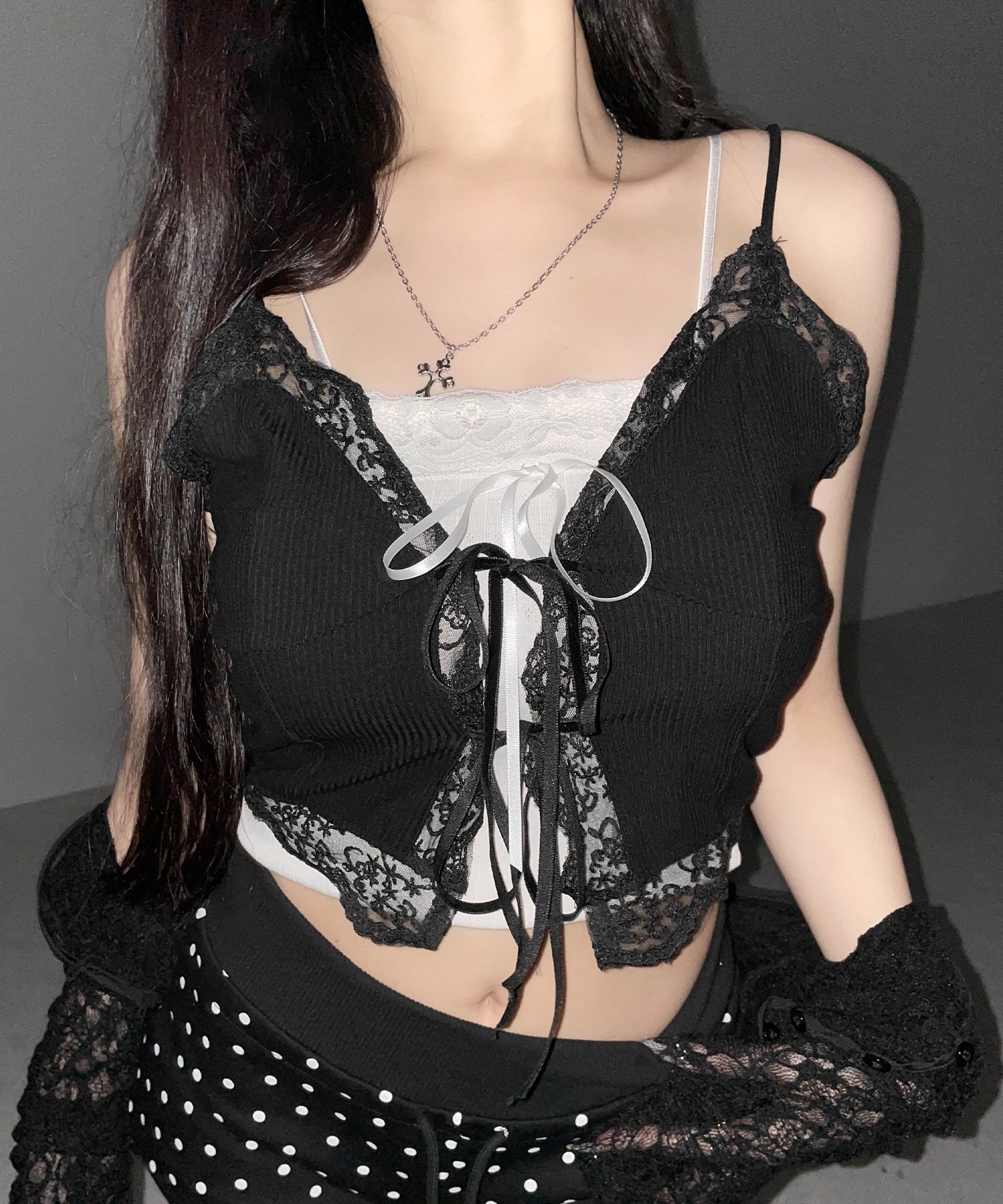 ダブルリボンレースレイヤードキャミソール ／ double ribbon lace layered camisole
