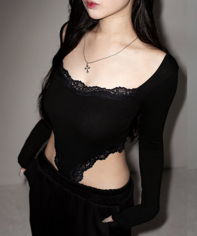 カットアウトレースポイントボディスーツトップス ／cutout lace point bodysuit tops