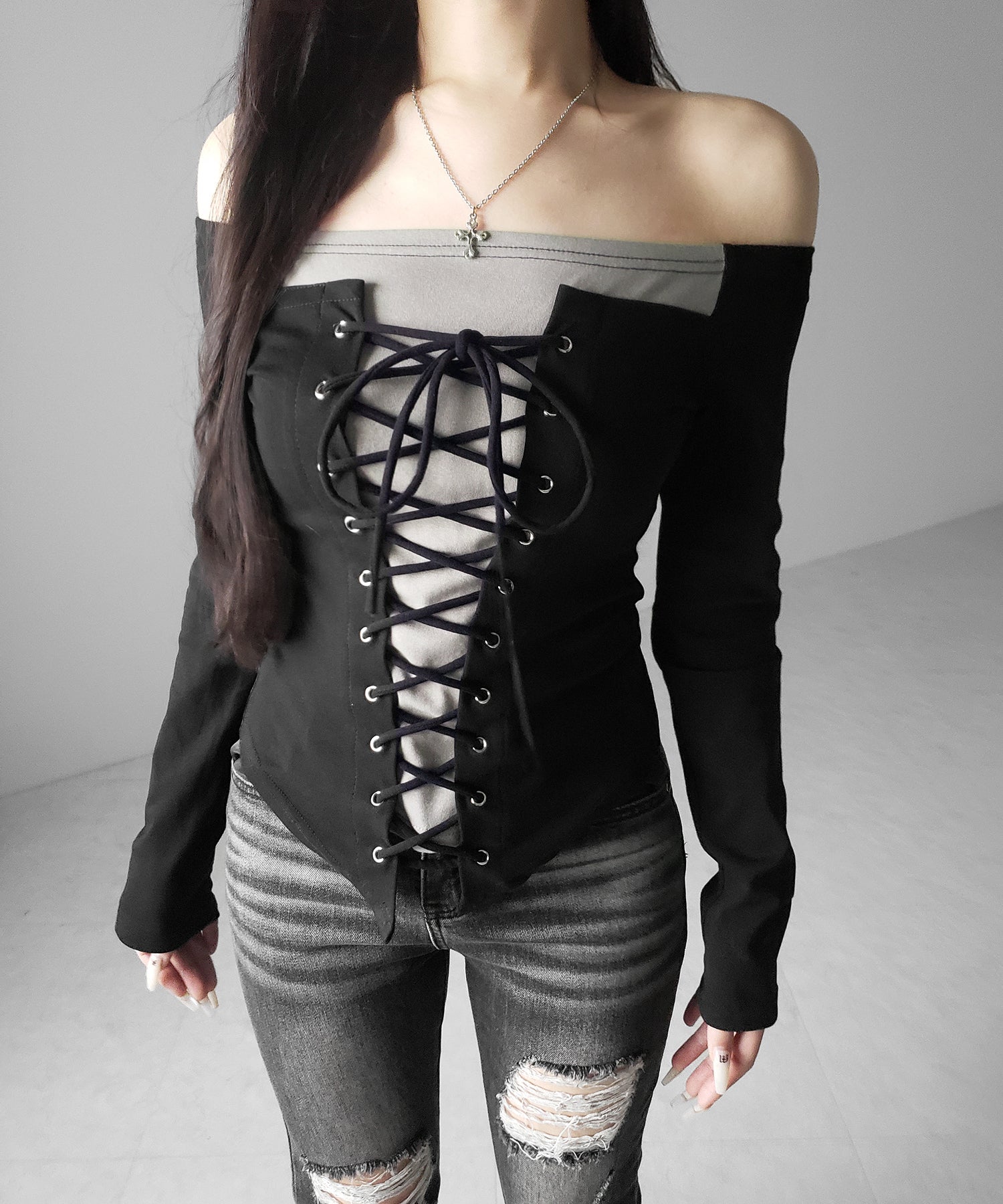 レースアップコルセットリボンオフショルトップス ／ laceup corset ribbon off shoulder tops