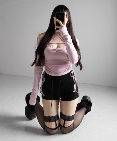 【 新色ピンク追加！ ／ ２WAY 】クロスストラップリボンカットアウトオフショルトップス ／ cross strap ribbon cutout offshoulder tops