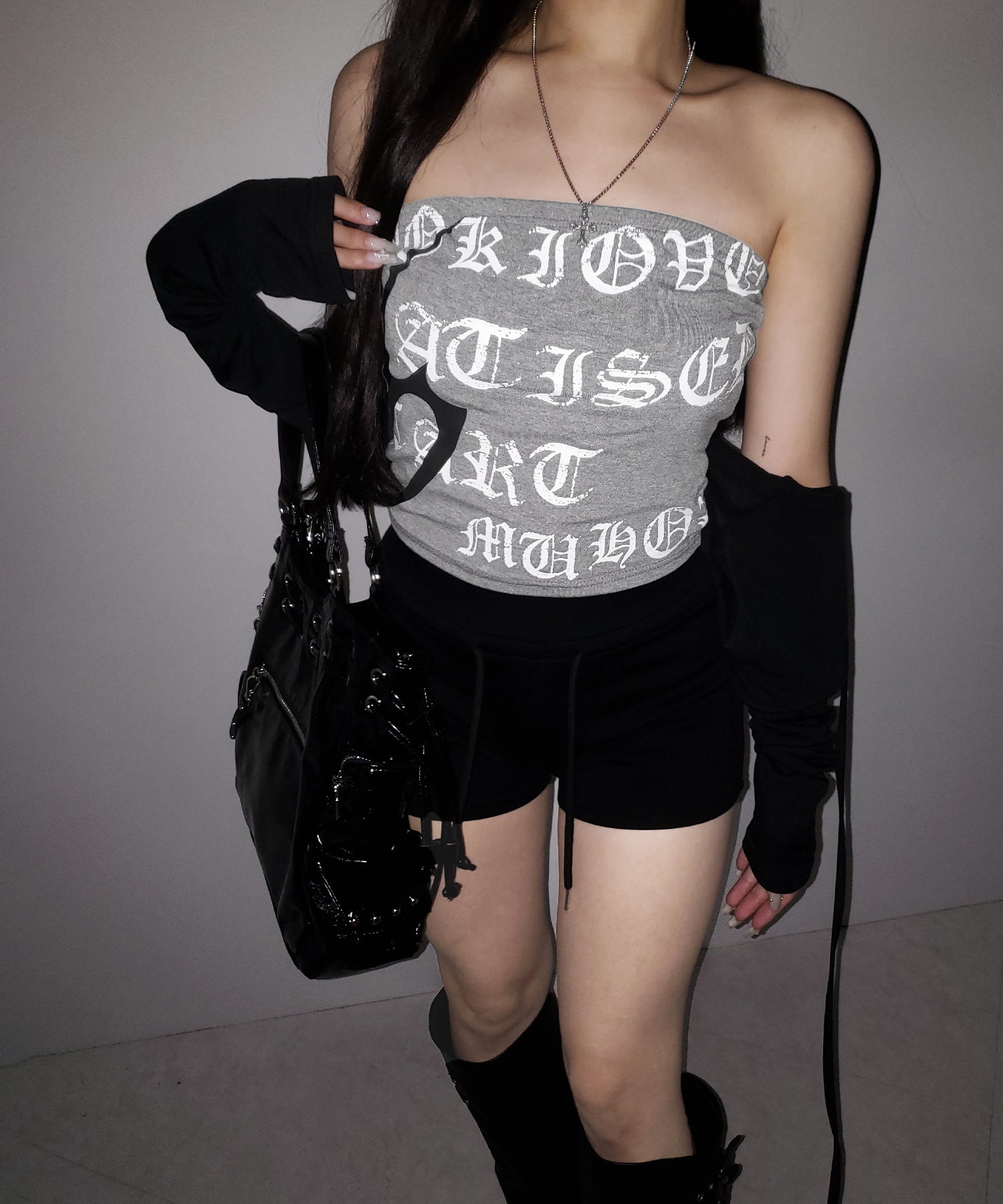 グランジロゴチューブベアトップ ／ grunge logo tube bare top