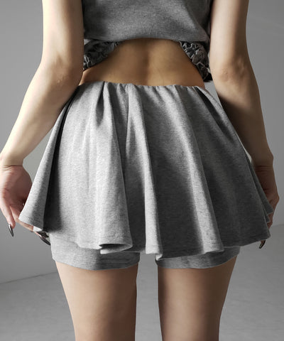 【 セットアップ 】ロゴプレート半袖トップス＋フレアミニスカパン SET ／( SETUP ) logo plate short sleeve tops + flared mini skirt pants