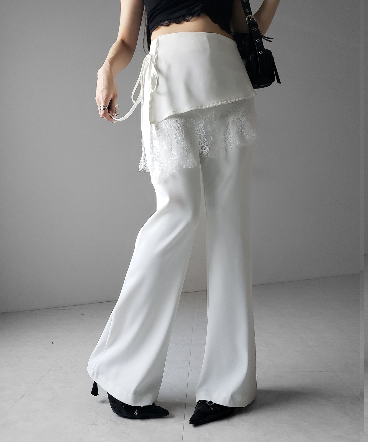 【３size 】レースレイヤードサイドリボンラップフレアスラックス ／ lace layered side ribbon wrap flare slacks
