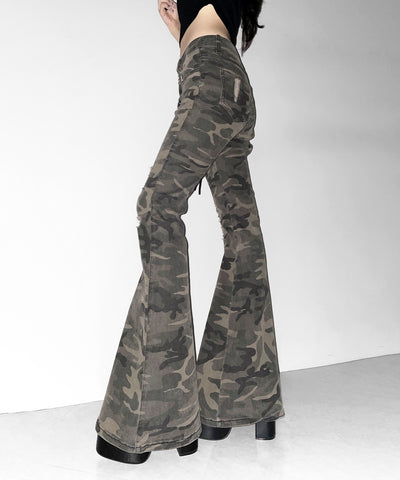 ヴィンテージカモフラ迷彩ダメージフレアデニムパンツ ／ vintage camouflage damage flared denim pants