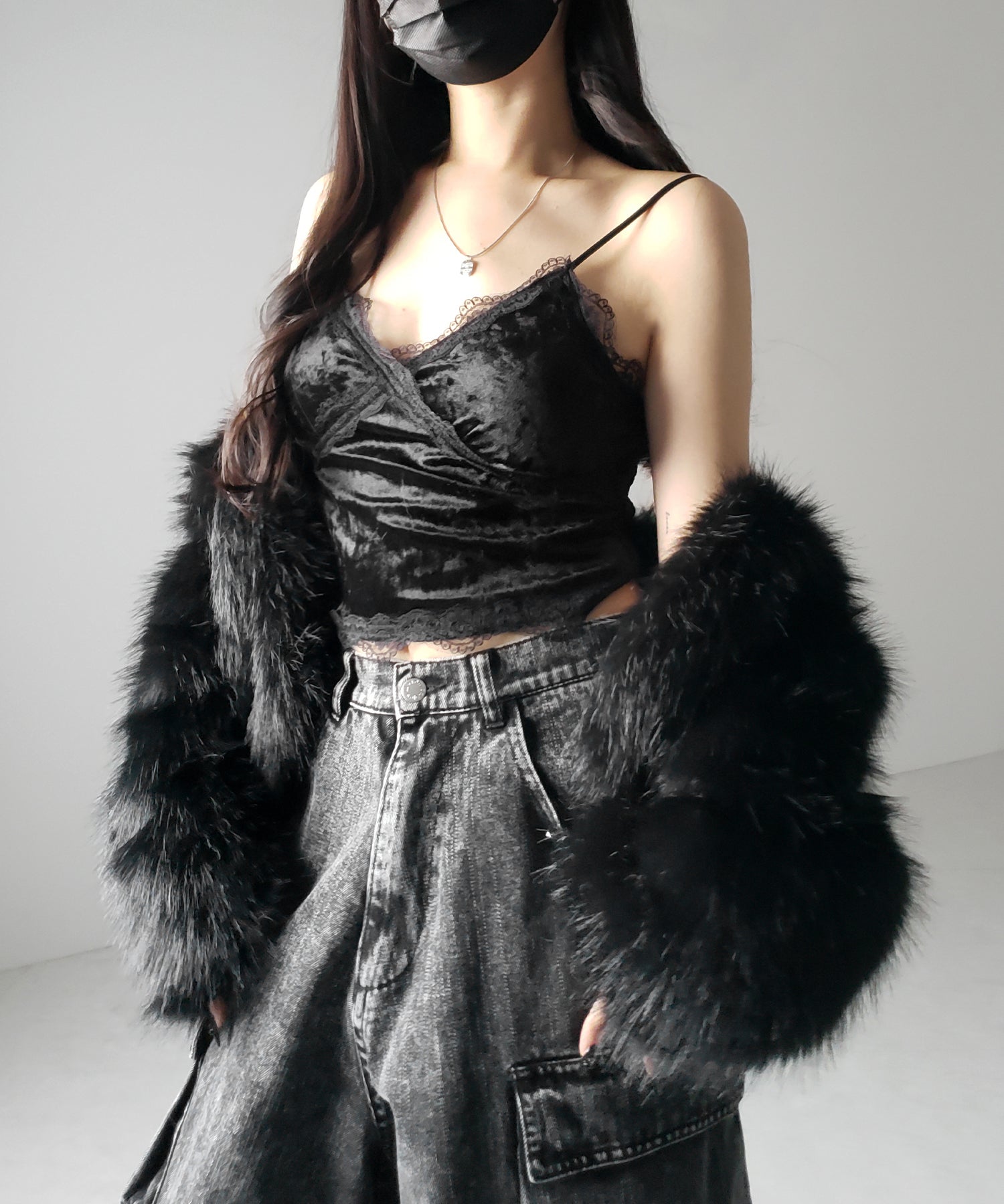 【 カップ付き 】レーシーベロアショートビスチェキャミソール ／ velor lacy short bustier camisole