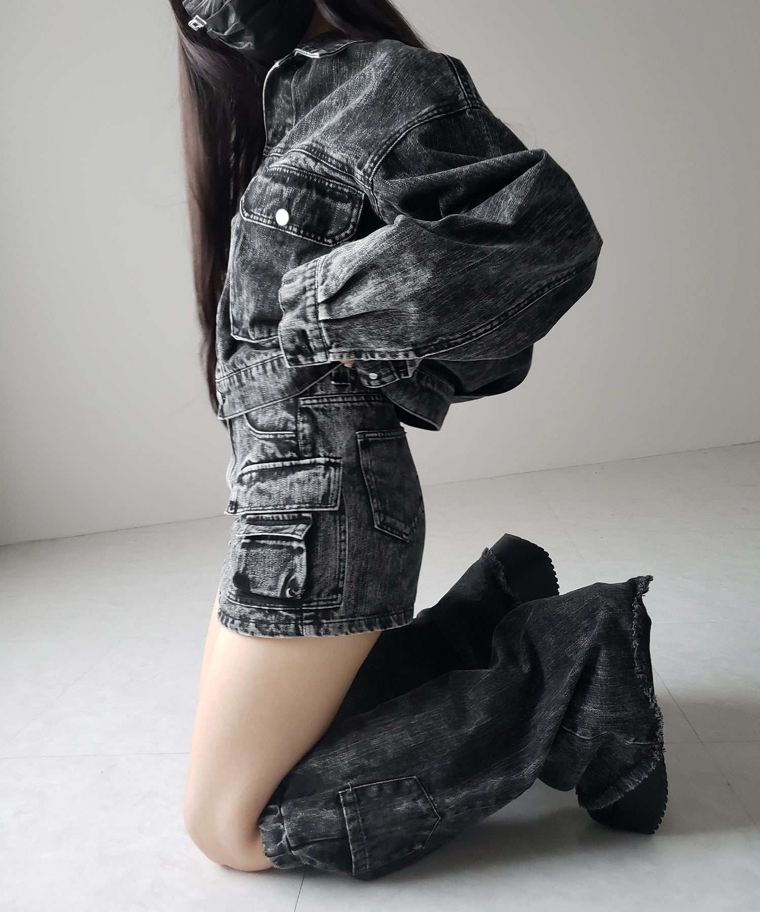 【 デニムセットアップ着用可能 】ヴィンテージケミカルブリーチカーゴデニムミニスカパン ／ vintage chemical bleach cargo denim mini skirt pants