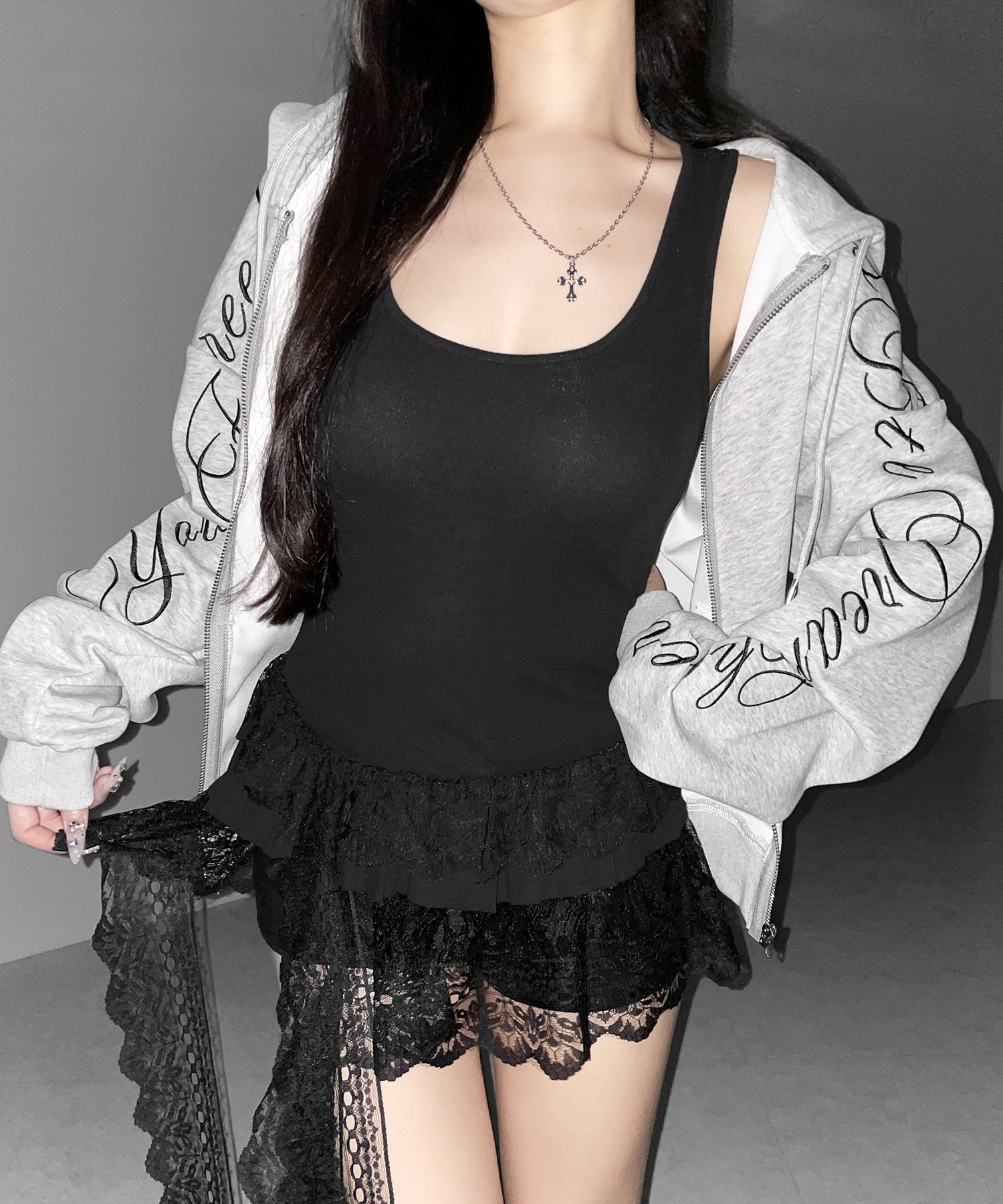 レースフリルアシンメトリータンクトップ ／lace frill asymmetry tank top