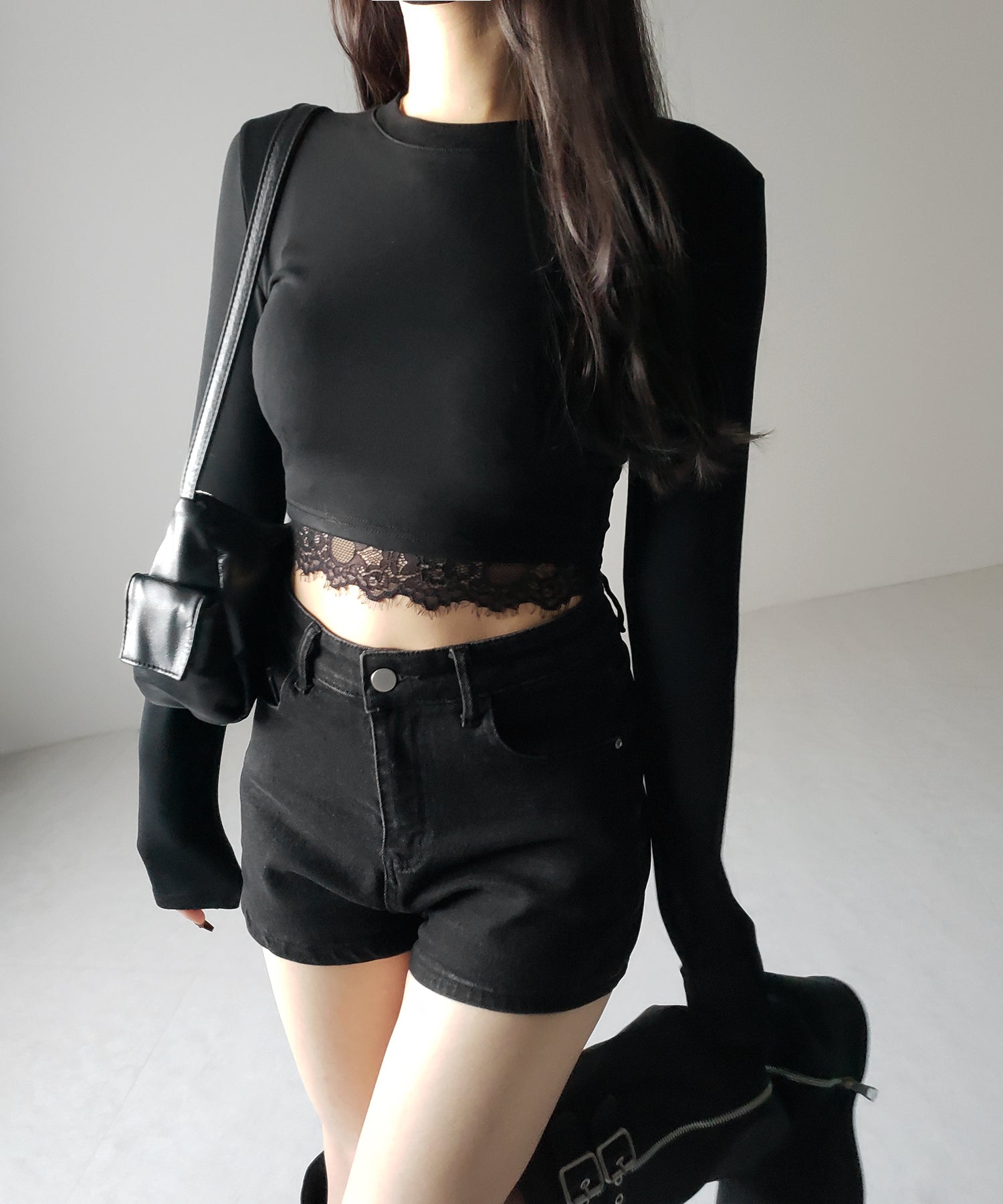【 裏起毛 】裾レースドッキングショートＴシャツ ／ hem lace docking short Tee