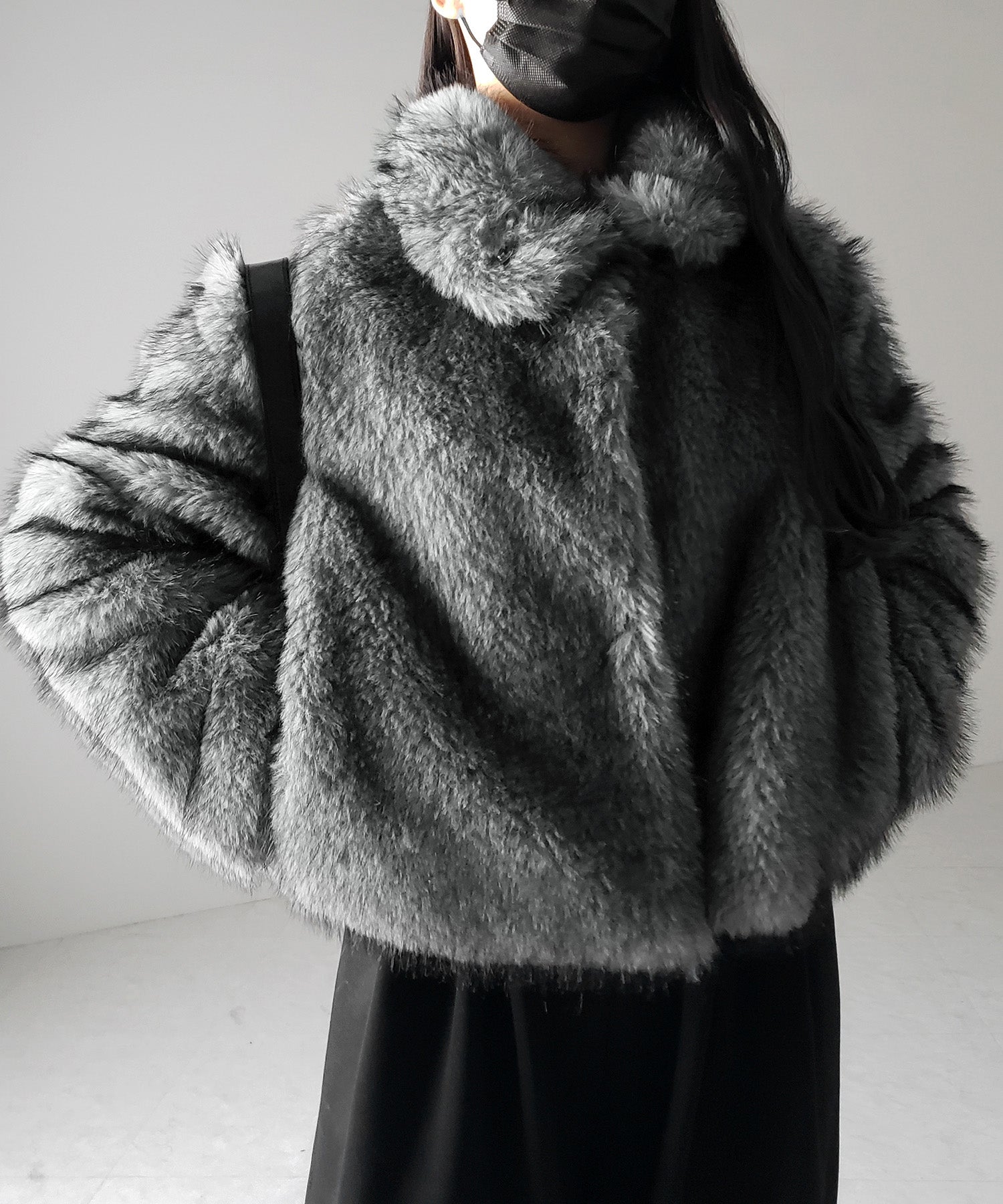 スタンドカラーミックスファーショートコート ／ stand-collar mix fur short coat