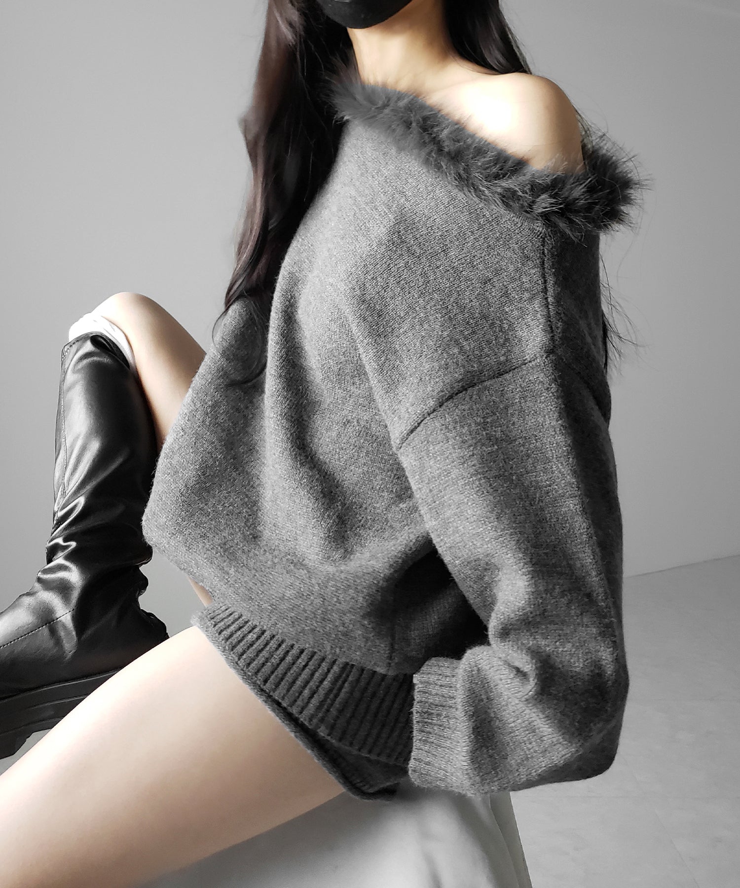 【 ニットセットアップ 】フェイクファーワンショルオーバーニット ＋ ニットショートパンツ SET ／ fake fur one-shoulder over knit + knit short pants SET