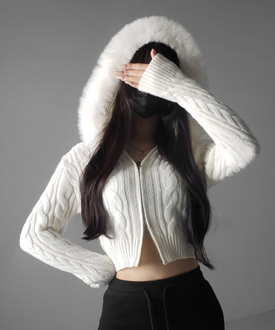 ファーフーディダブルジップショートニットパーカー ／ Fur hooded double zip short knit hoodie