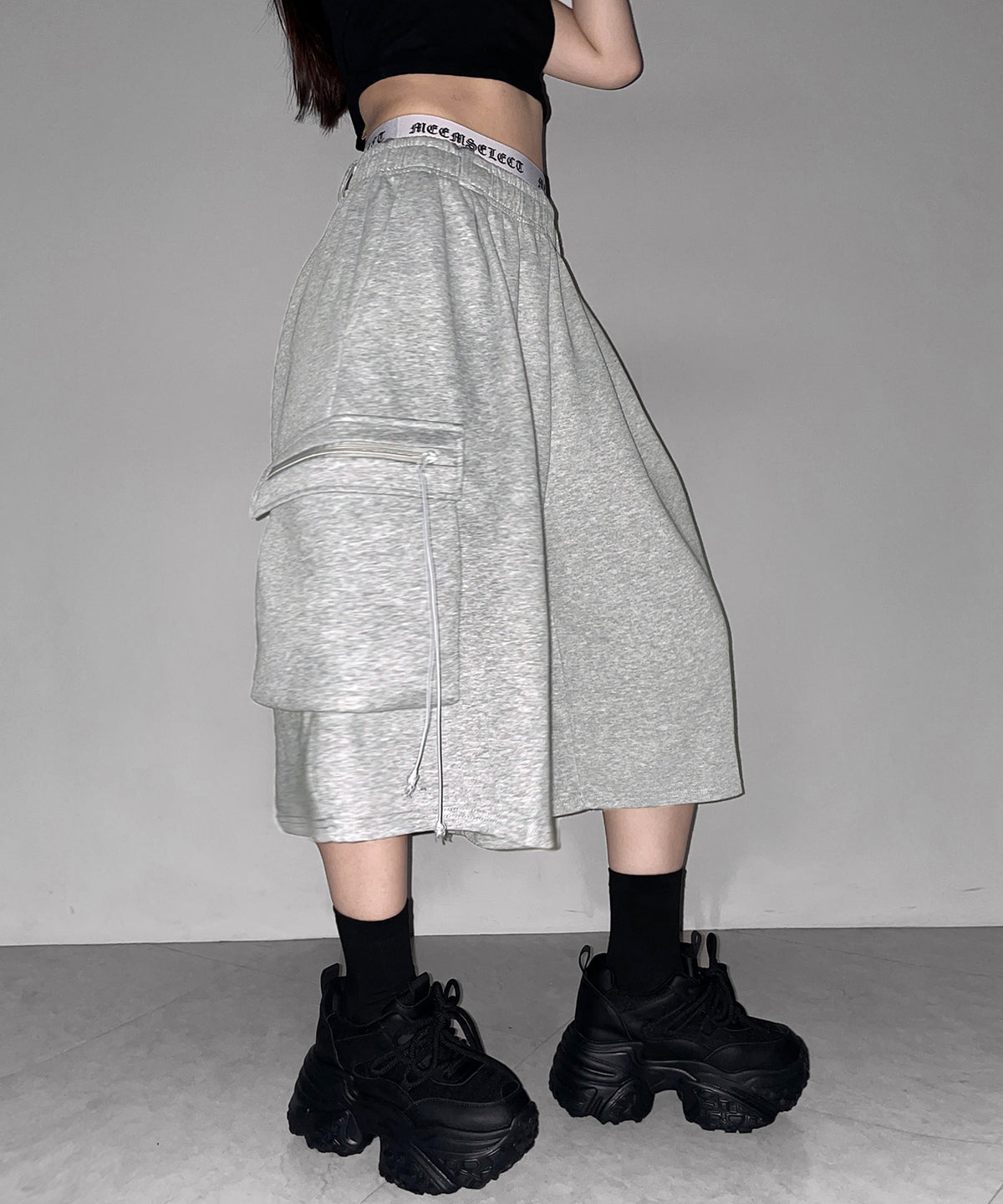 タックワイドカーゴスウェットハーフパンツ / tuck wide cargo sweat half pants