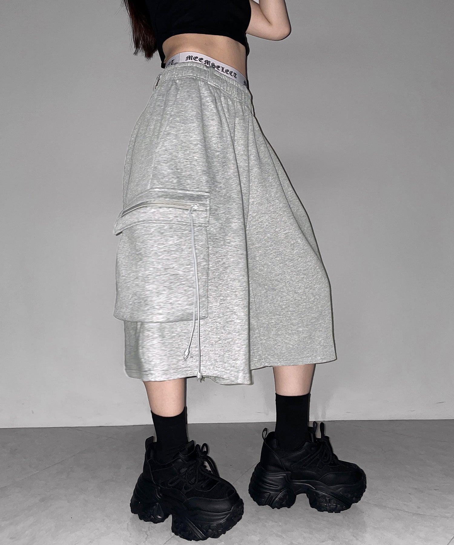 【 ２color 】タックワイドカーゴスウェットハーフパンツ / tuck wide cargo sweat half pants