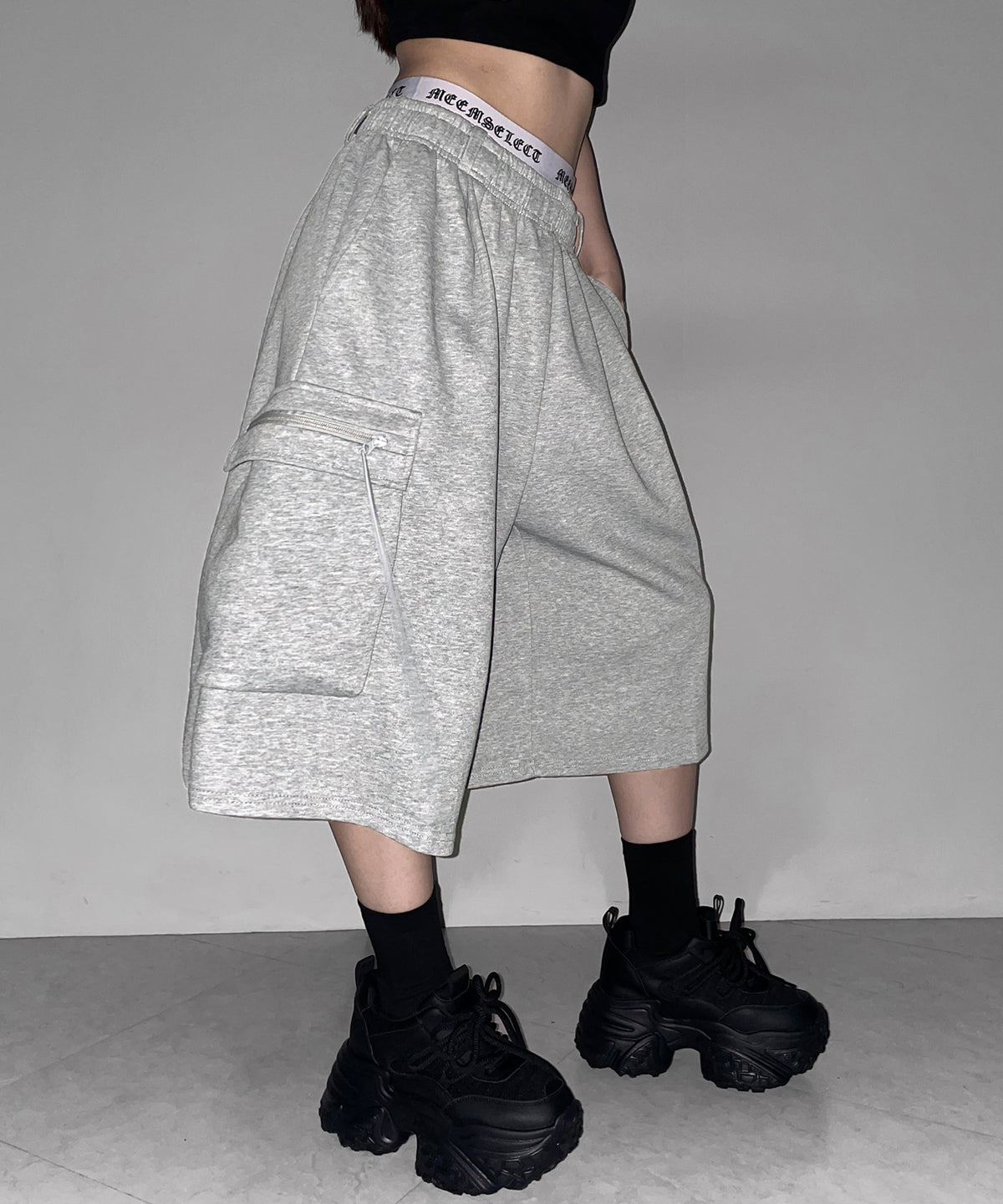 タックワイドカーゴスウェットハーフパンツ / tuck wide cargo sweat half pants
