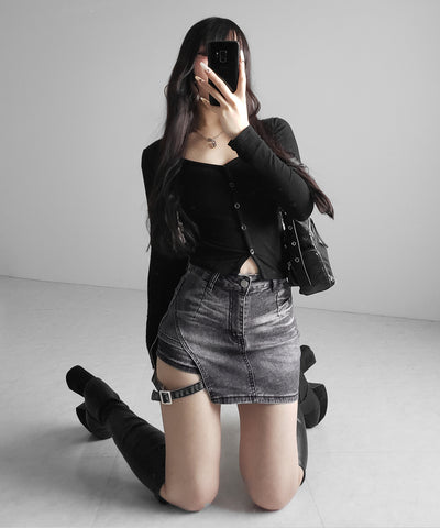 【 インパン裏地付 】カットアウトベルトストラップデニムミニスカパン ／ cutout belt strap denim mini skirt pants