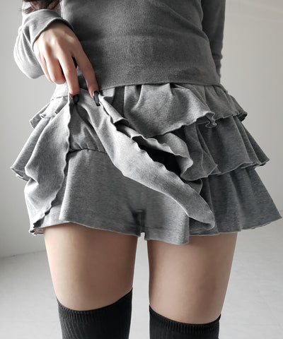 【 ３color 】３段フリルカットソーミニスカパン ／ 3 frill cutsew mini skirt pants