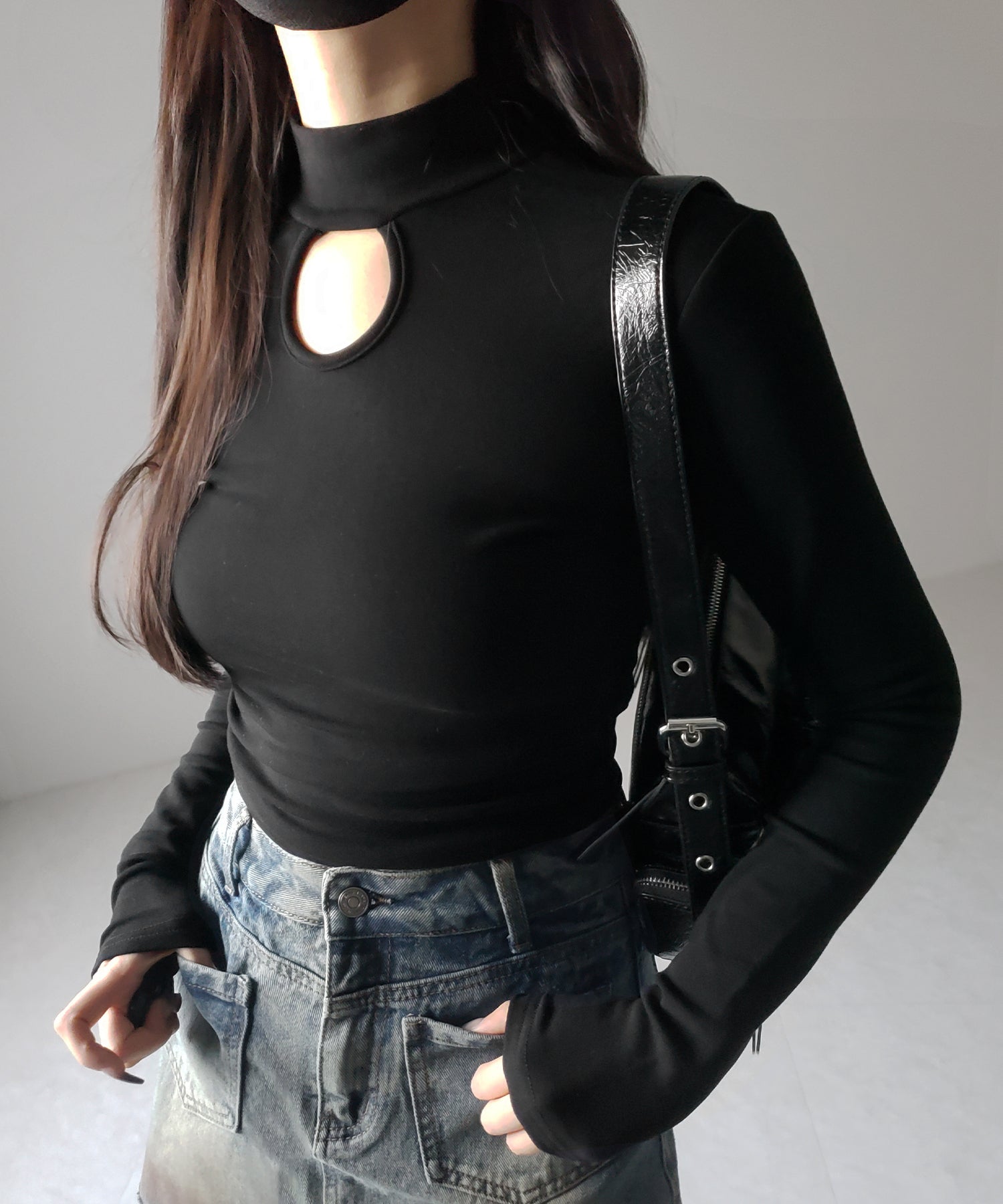 【 ３color 】裏起毛カットアウトプチハイネックトップス ／ urakimo cutout puchi highneck tops