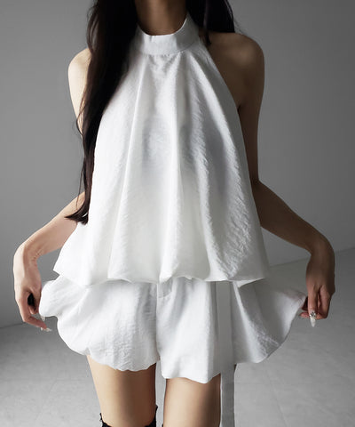 【 ベルト付 】ワンホンホルターネックギャザーフレアセットアップ ／ wanghong halter neck gathered flare SETUP