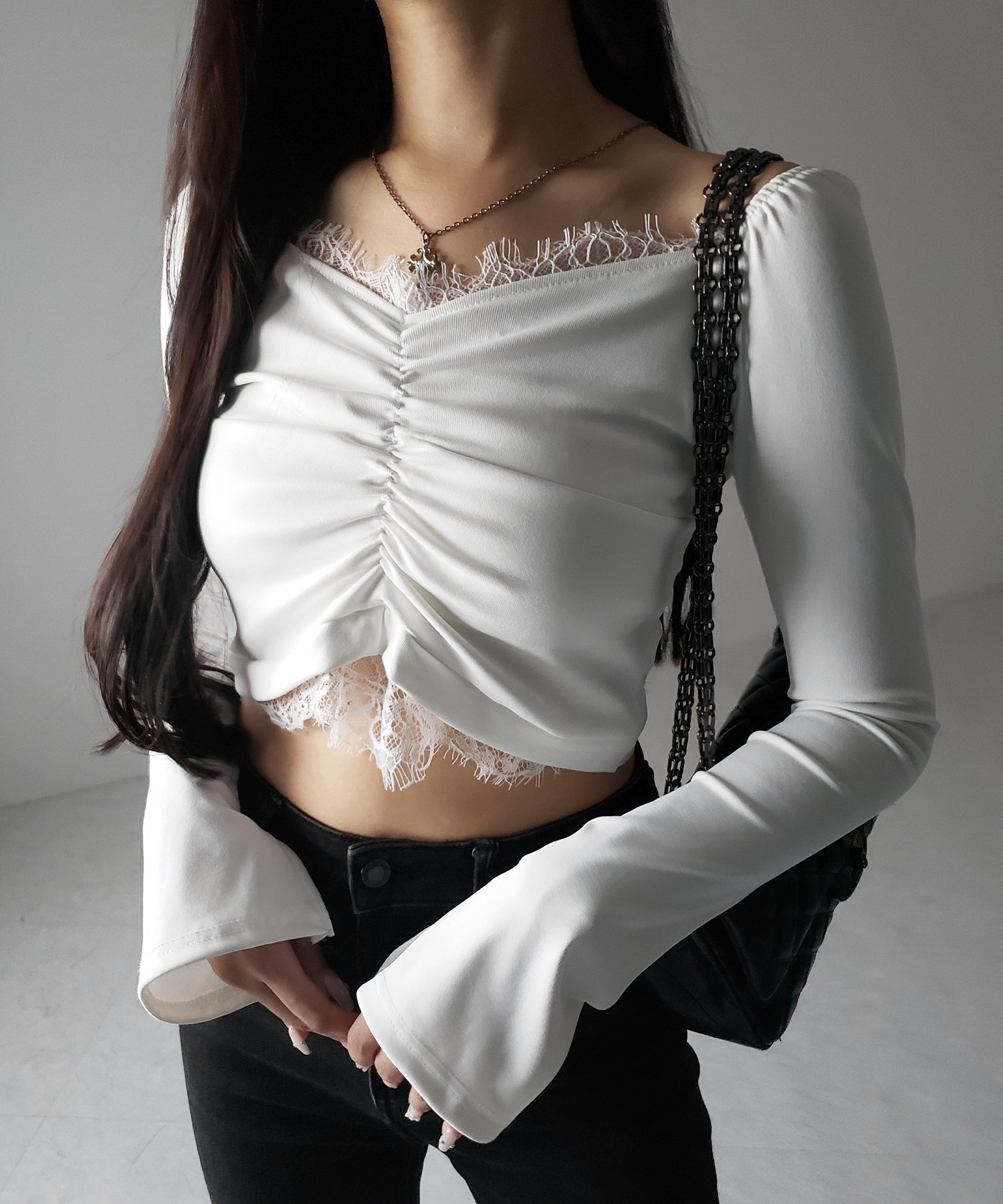 【 ２color 】レースドッキングシャーリングショートカットソートップス ／ lace docking shirring short cutsew tops