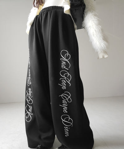 レタリングロゴ刺繍ワイドスウェットパンツ ／ lettering logo embroidery wide sweatpants