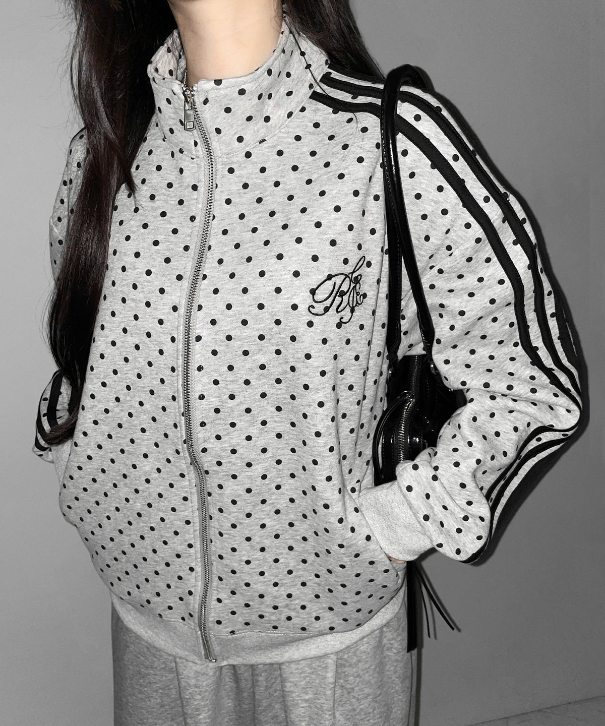 胸ロゴ刺繍ドットラインオーバースウェットブルゾン ／ chest logo embroidery side dot line over sweat blouson