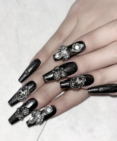 カメオリボンメタリックブラックロングネイルチップ ／ cameo ribbon metallic black long nail tips