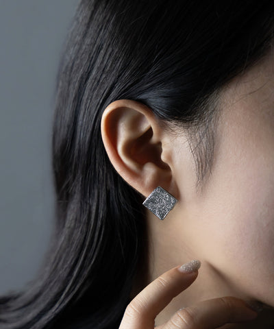SQUARE SILVER MINIMAL PIERCE ／ スクエアシルバーミニマルピアス