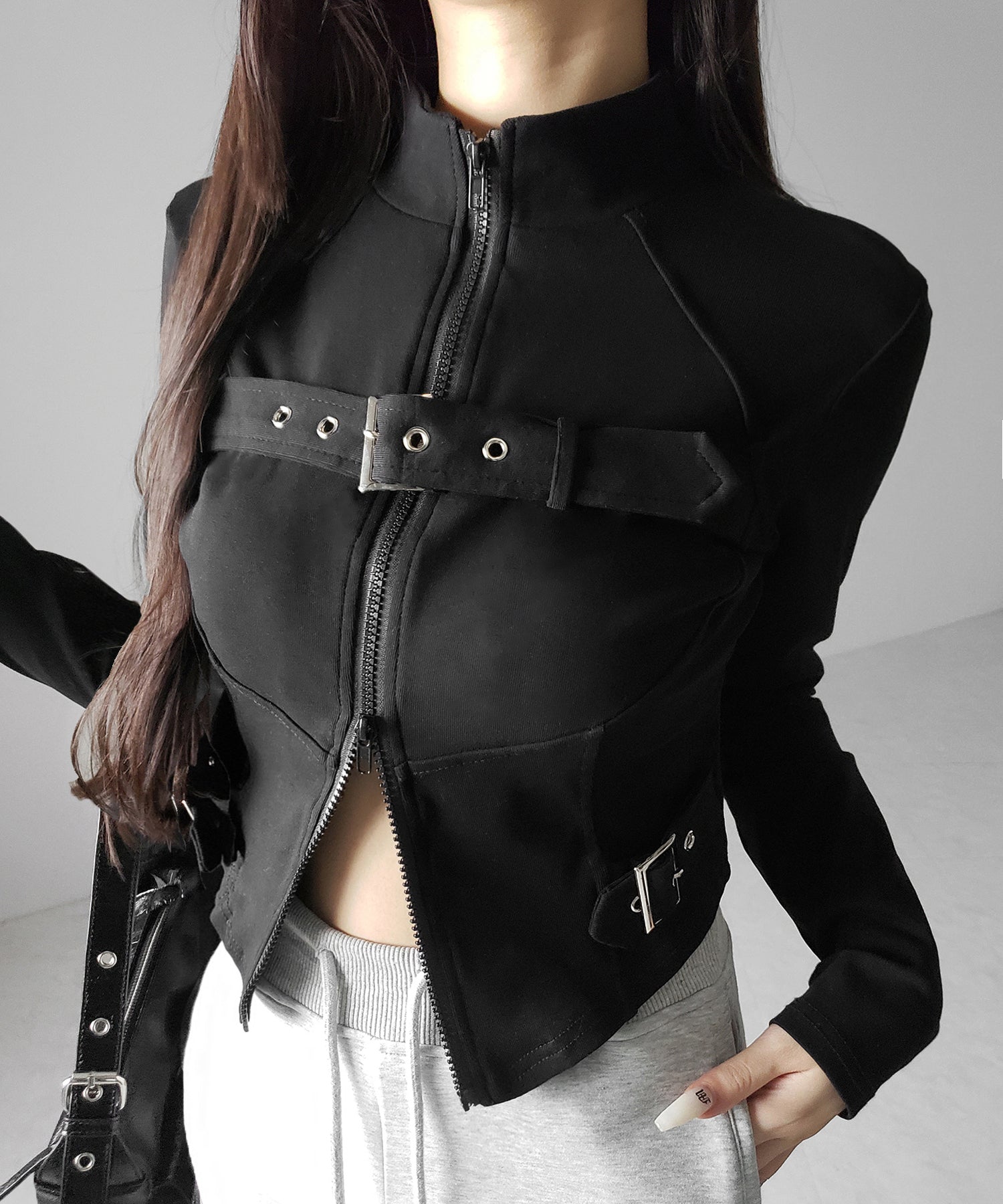 スタンドカラーベルテッドダブルジップスリムトップス ／ stand collar belted double zip slim tops