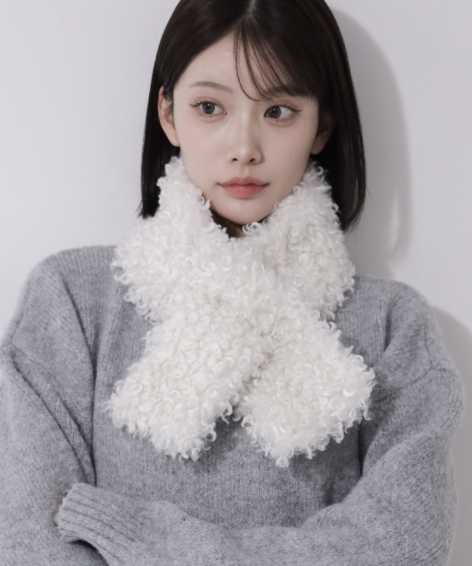 SUMARI　ボアマフラー　BOA MUFFLER　美品　使用わずかです♩ Lee マフラー ストール LEE / BOA MUFFLER ボア マフラー/ LA0618