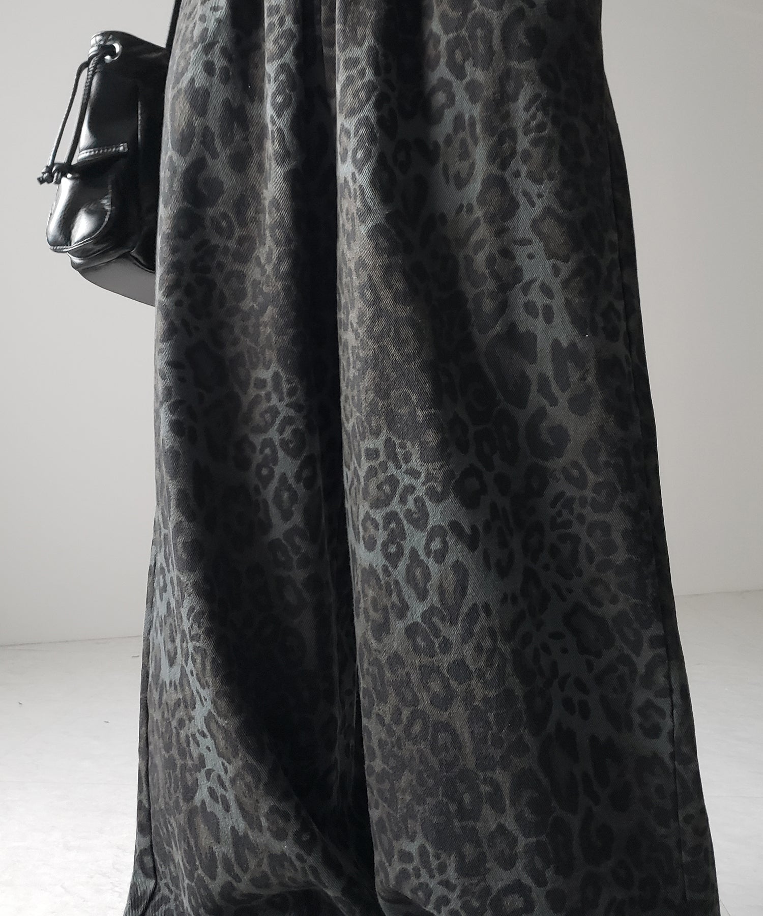 【 ２color 】ヴィンテージライクレオパードツイルワイドパンツ ／ vintage like leopard twill wide pants