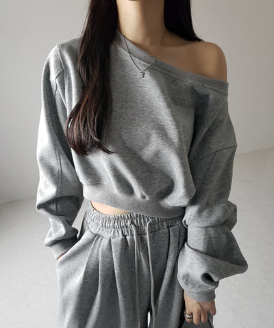 【 セットアップ 】ワンショルダーショートスウェットトップス ＋ タックワイドパンツ SET ／ off shoulder short sweat tops & tack wide pants SET