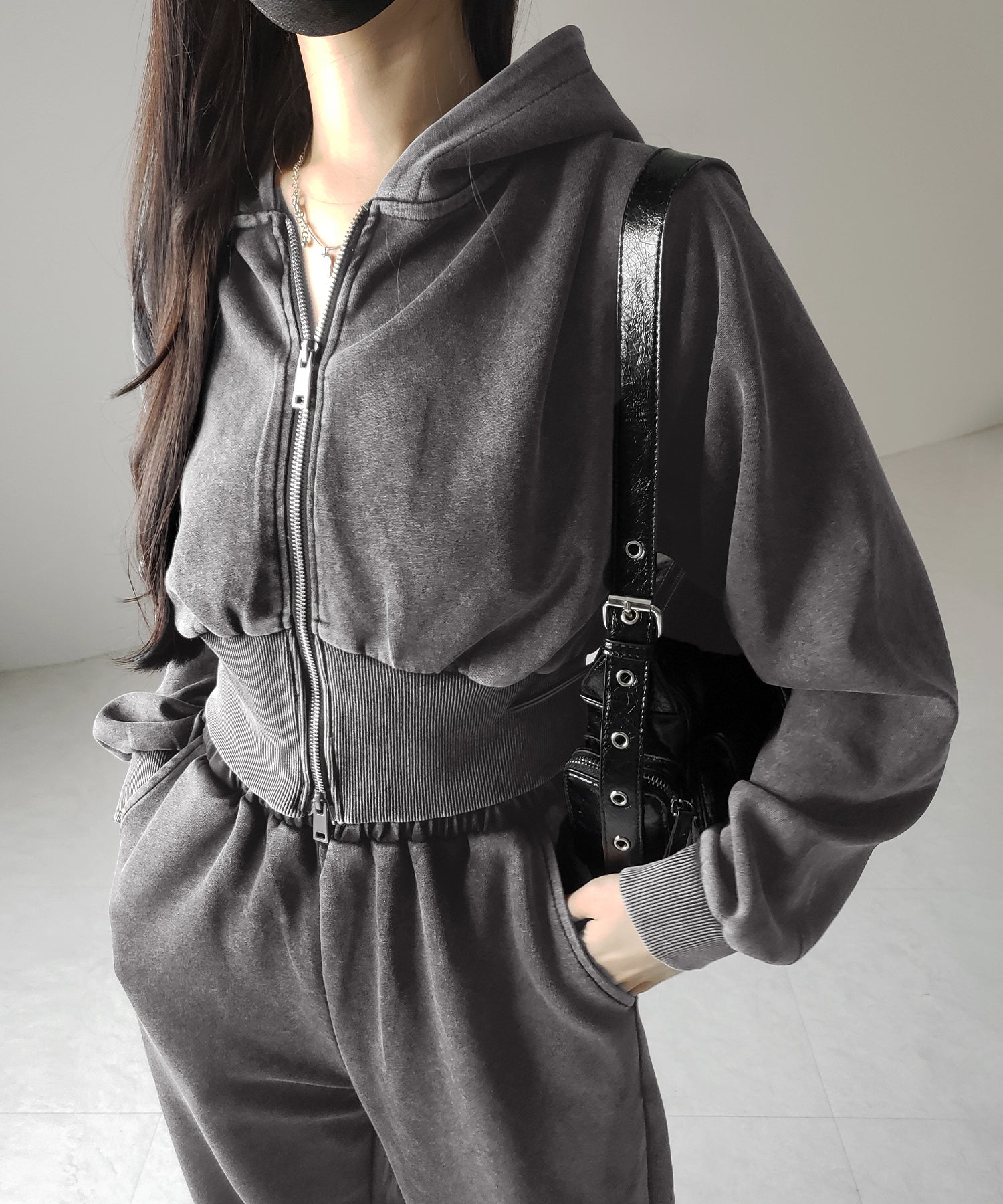 【 セットアップ 】ピグメントヴィンテージショートパーカー ＋ ワイドパンツ SET ／ pigment vintage short hoodie + wide pants SET