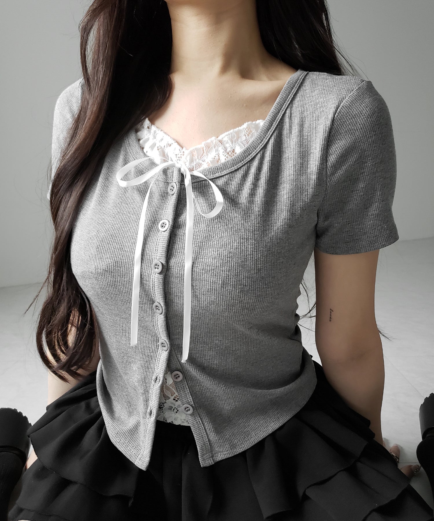 フロントリボンレースレイヤード半袖リブトップス ／front ribbon lace layered short sleeve rib tops