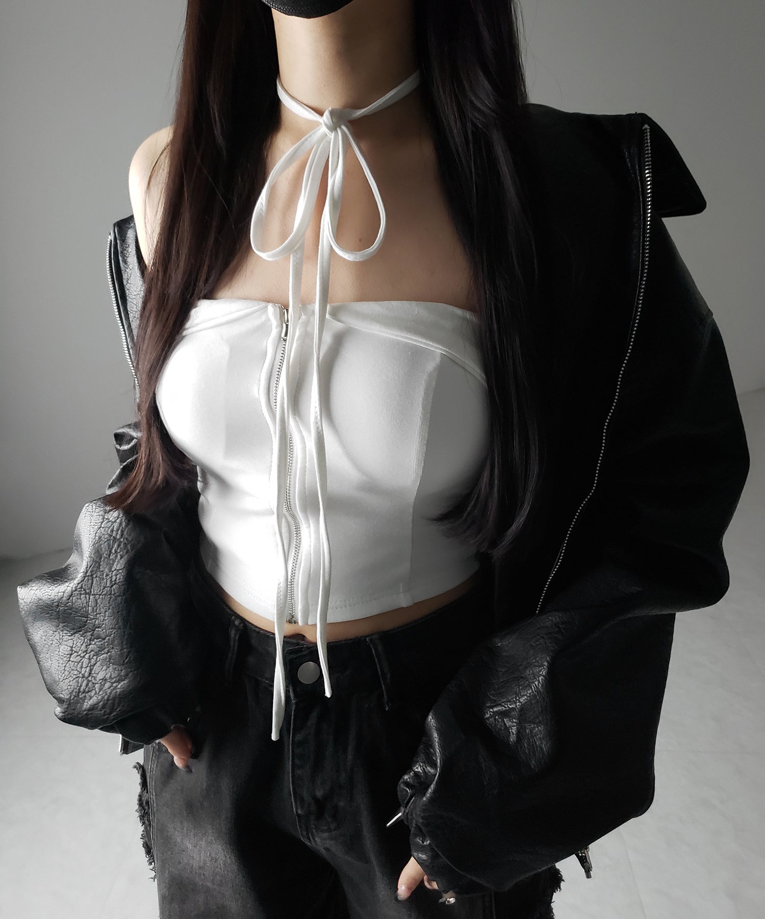 【 ２WAY／ カップ付 】ジップアップクロスストラップリボンベアトップス ／ zip up cross strap ribbon bare tops