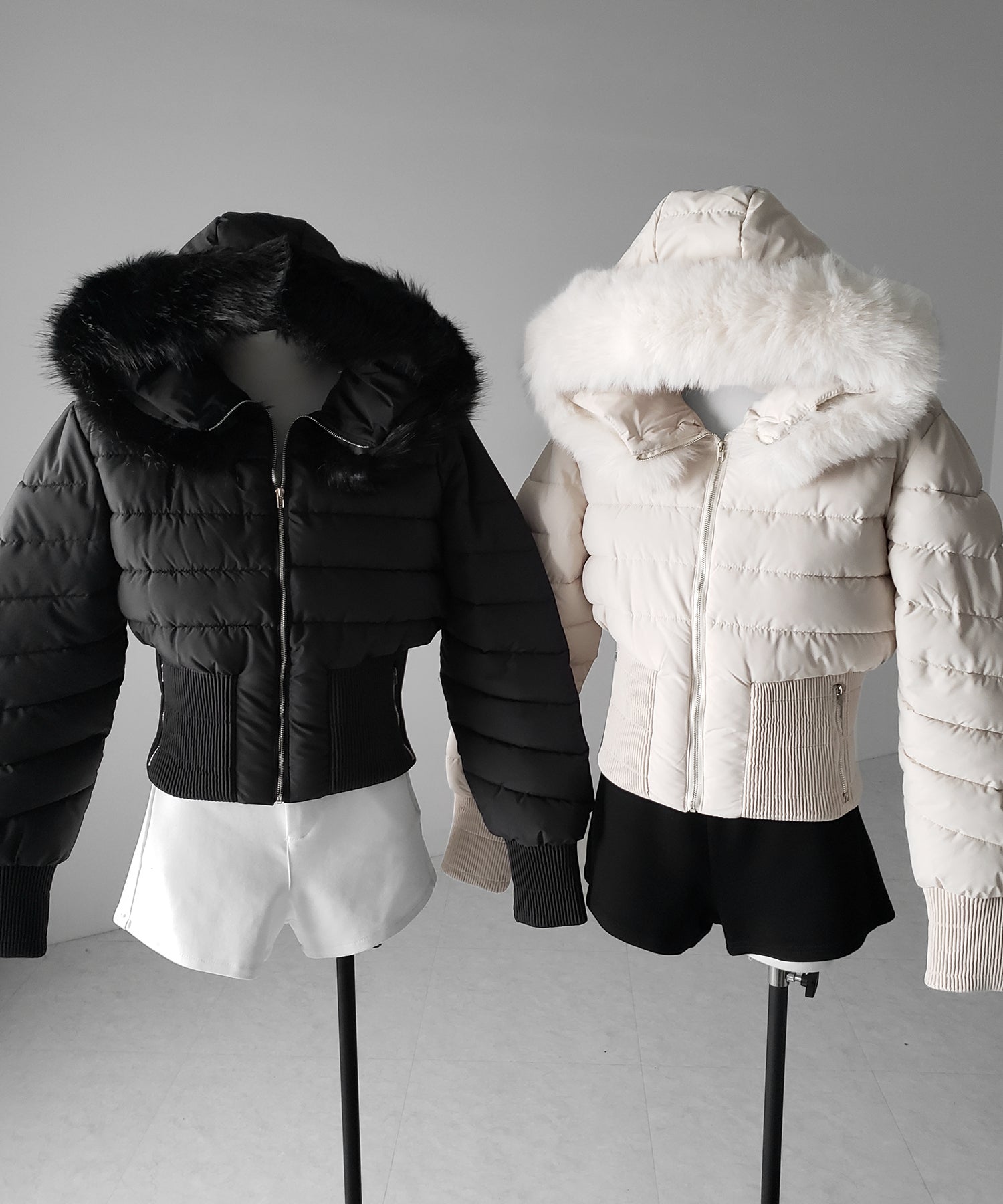 ウエストマークファーフードレディフェイクダウンジャケット ／ waist mark fur hooded lady fake down jacket