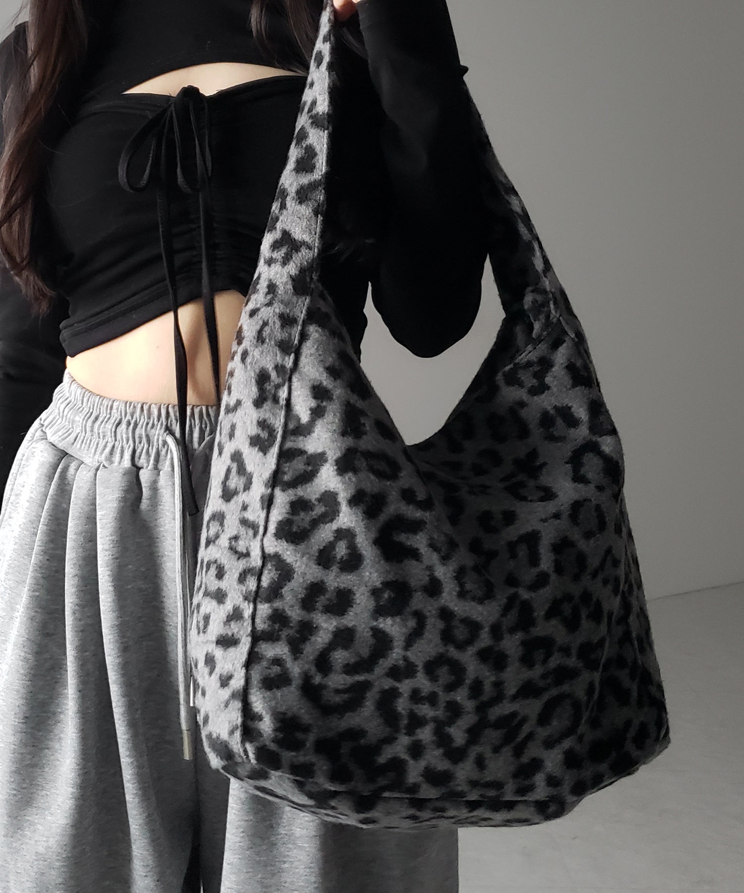 【 ２color 】レオパードワンハンドルショルダートートバッグ ／ leopard onehandle shoulder tote bag