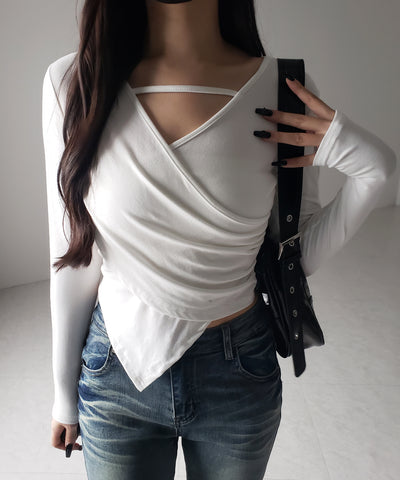 【 ３color 】ラインストラップギャザークロスレイヤードトップス ／ line strap gather cross layered Tops