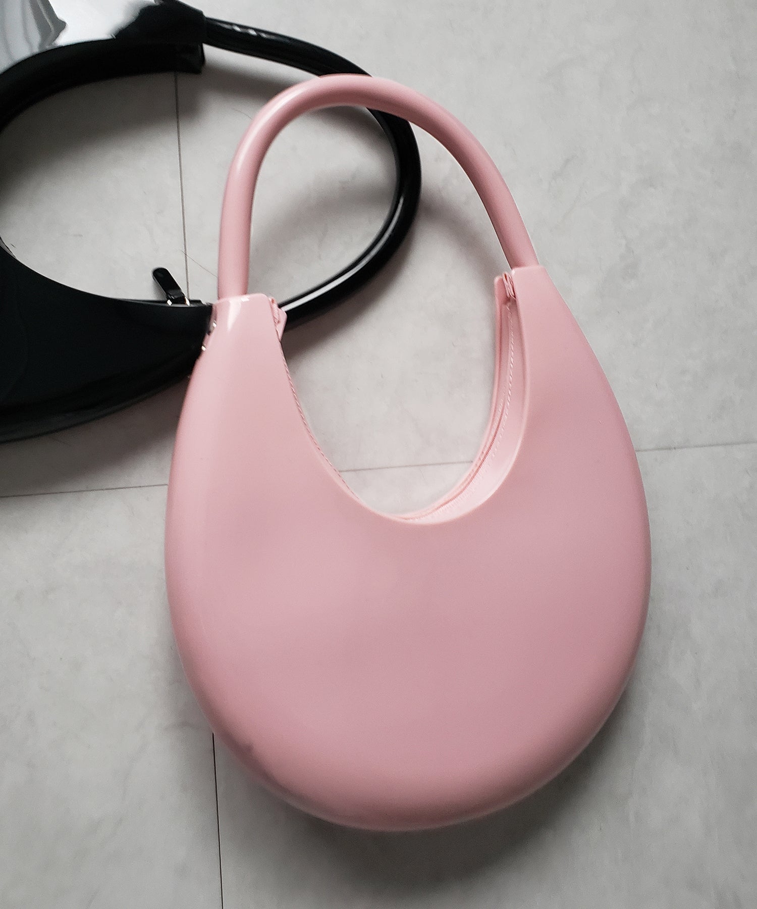 【 ２color 】 PVC ハーフムーンショルダーバッグ ／ PVC HALF MOON SHOULDER BAG