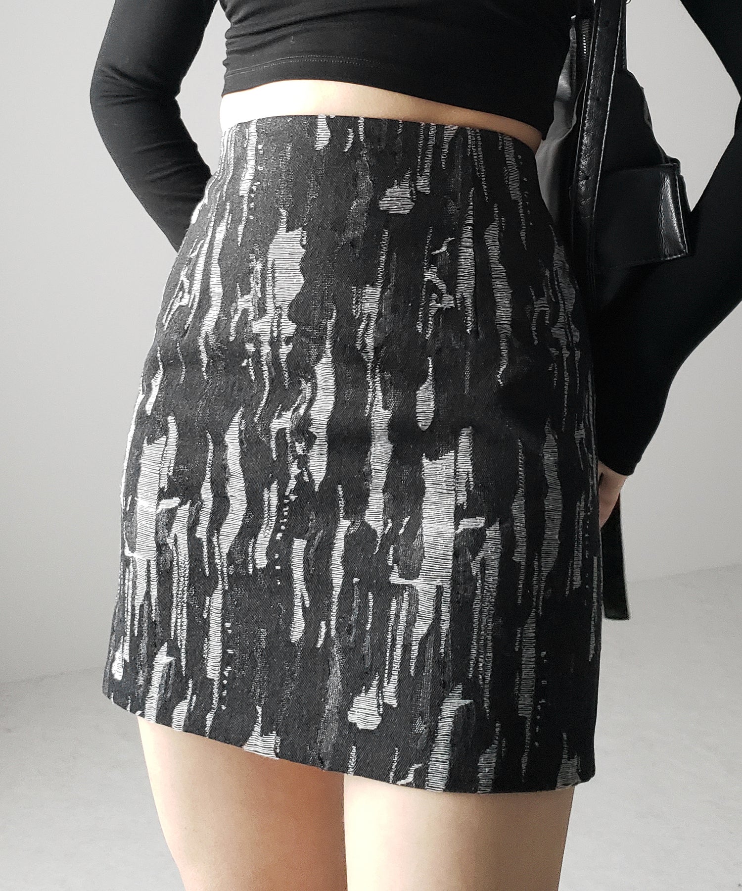 【 ２color 】ジャガードダメージデニムミニスカート ／ Jacquard damage deniｍ mini skirt