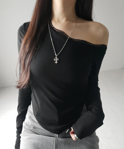 【 ２color 】ワンショルダーレースポイントスリムカットソートップス ／ one shoulder lace point slim cutsew tops