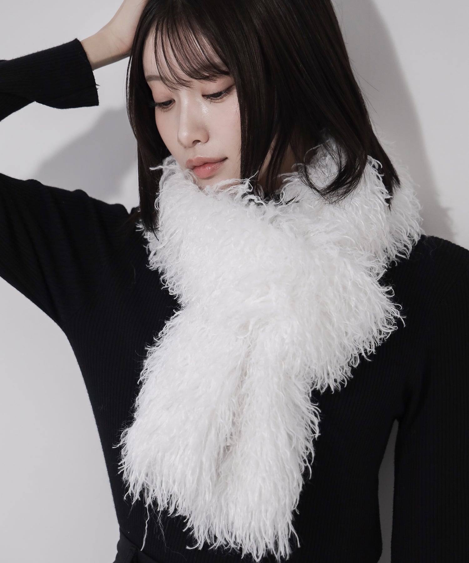 プードルフェイクファーボリュームロングマフラー ／ poodle fake fur volume long muffler