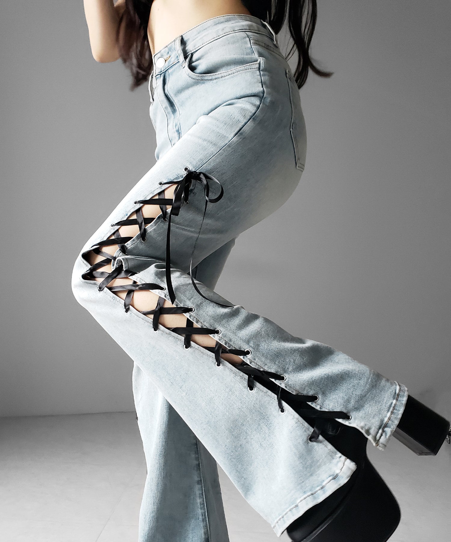 サテンリボンレースアップカットアウトストレッチフレアデニム ／ satin ribbon laceup cutout stretch flare denim