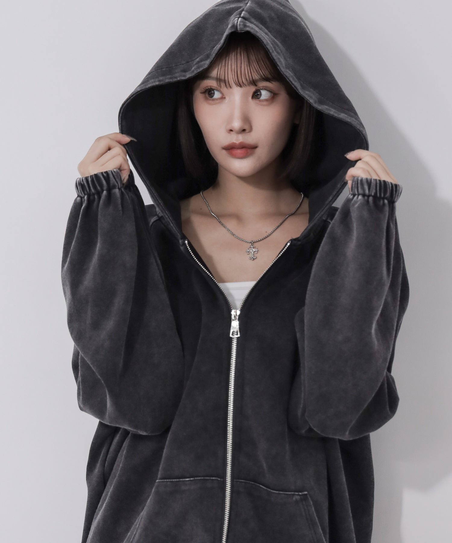 ピグメントヴィンテージ加工ジップアップパーカー ／ Pigment vintage zip-up hoodie