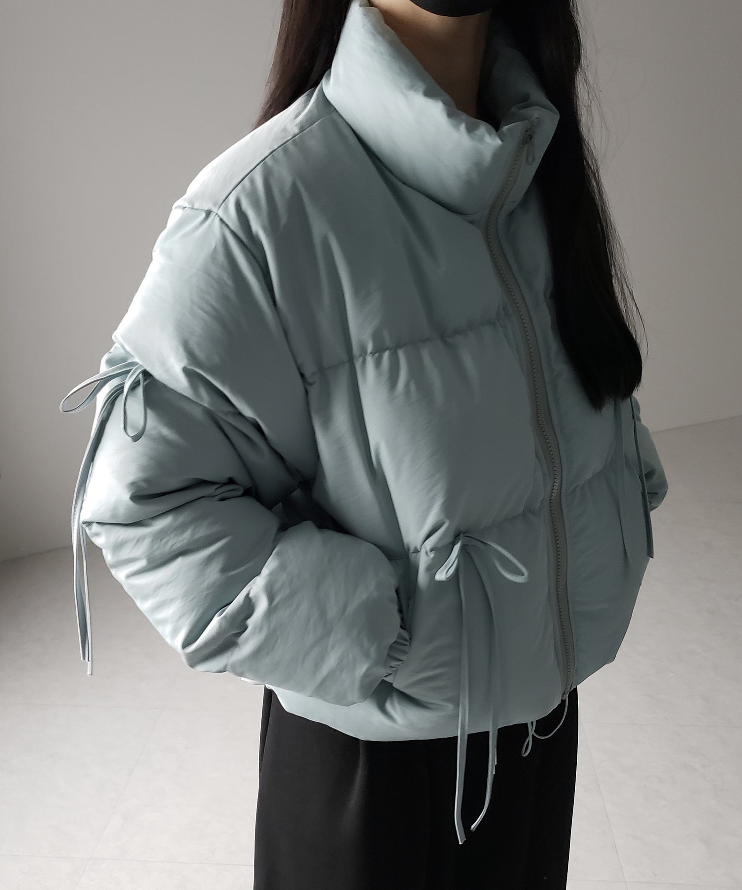 【 選べる３色展開 ／ 裾絞り可能２WAY 】ストラップリボンショートパフダウンジャケット ／ strap ribbon short puff down jacket