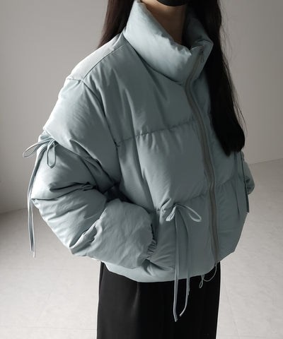 【 選べる３色展開 ／ 裾絞り可能２WAY 】ストラップリボンショートパフダウンジャケット ／ strap ribbon short puff down jacket