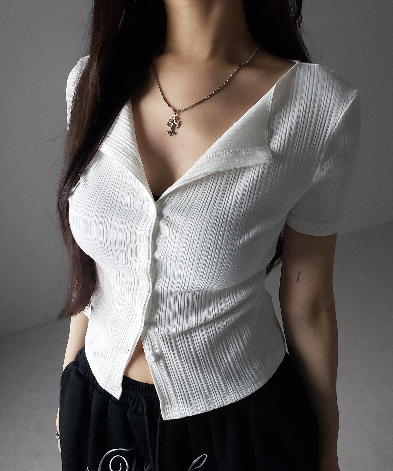 フロントボタン半袖リブカーデトップス ／ front button short sleeve lib cardigan tops