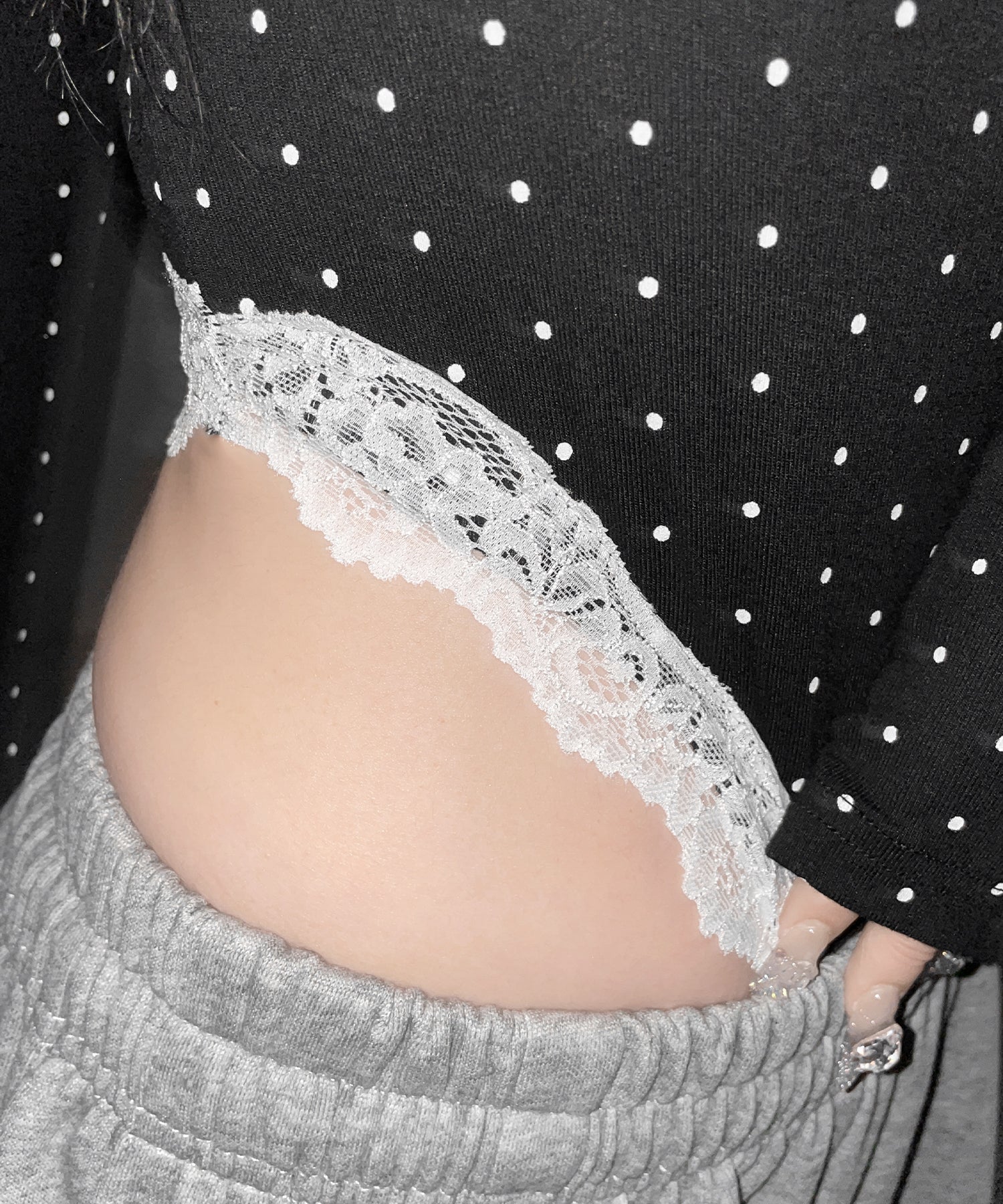 ドットカットアウトレースポイントボディスーツトップス ／dot cutout lace point bodysuit tops