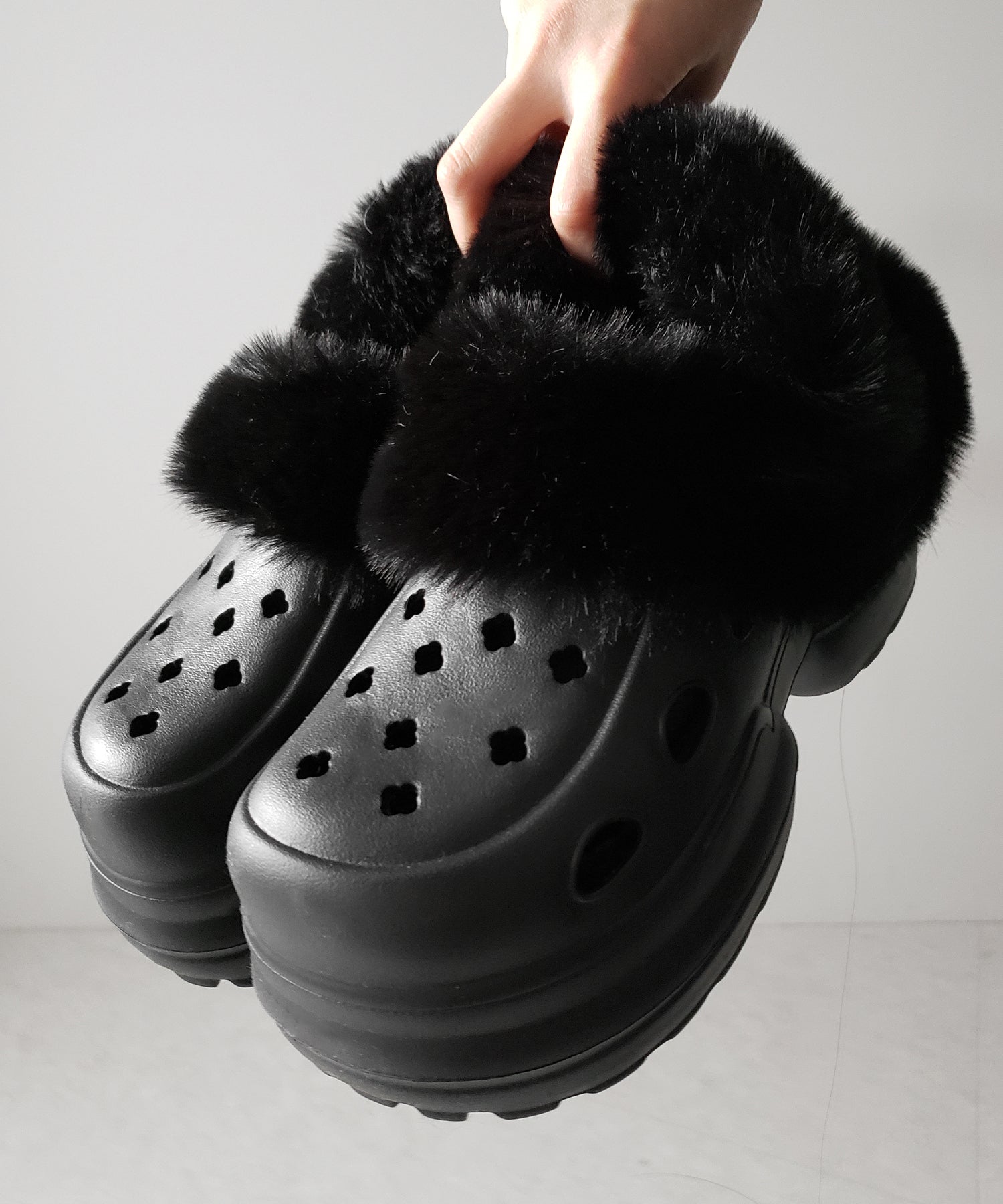 フェイクファー厚底クロッグサンダル ／ Fake fur platform clog sandals